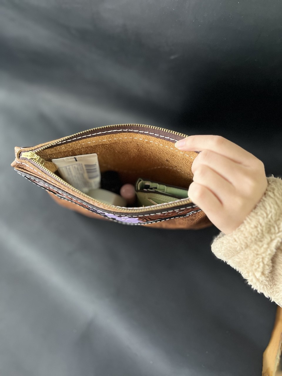 Women’s Leather Wristlet Purse