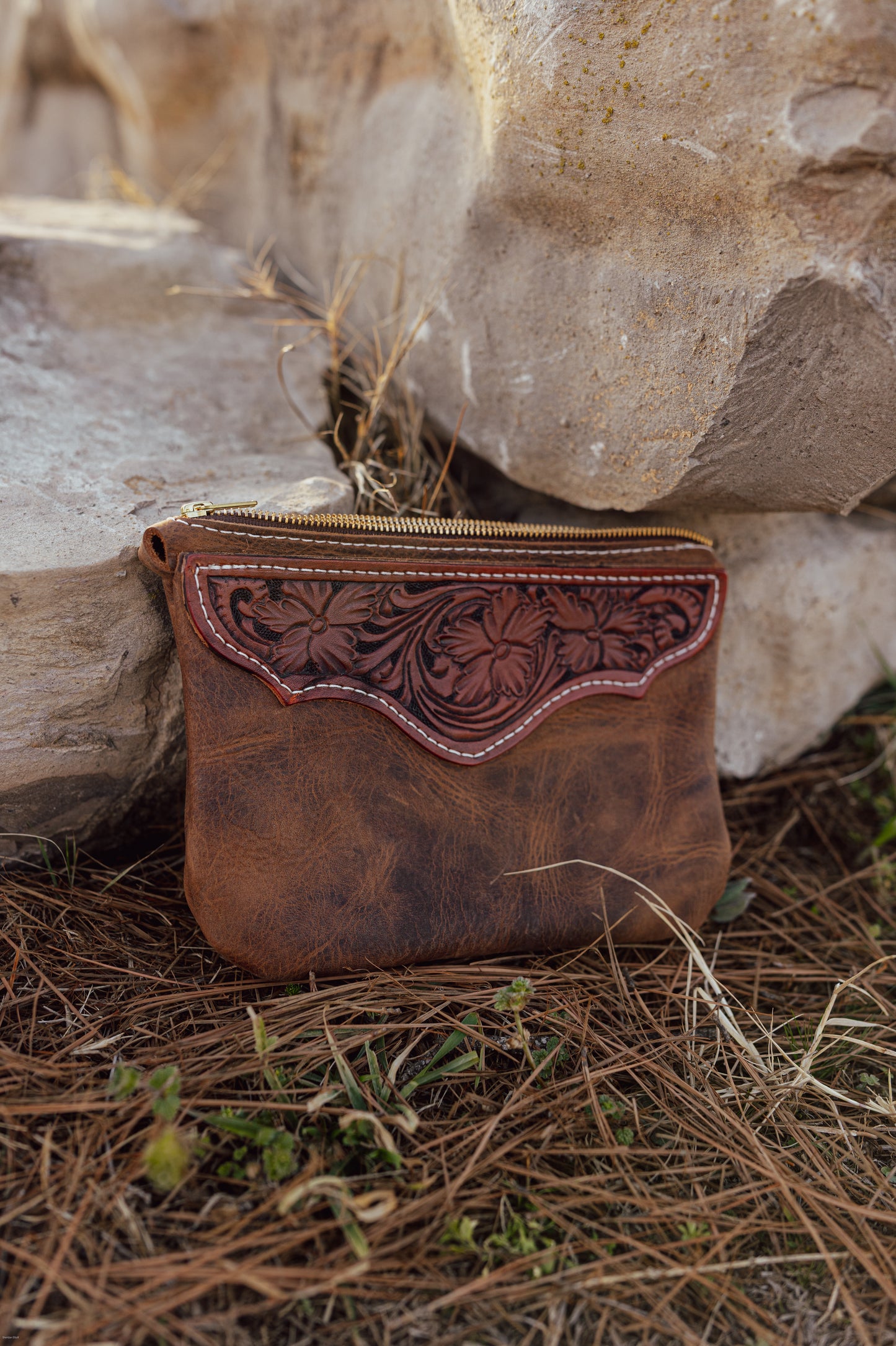 Women’s Leather Wristlet Purse